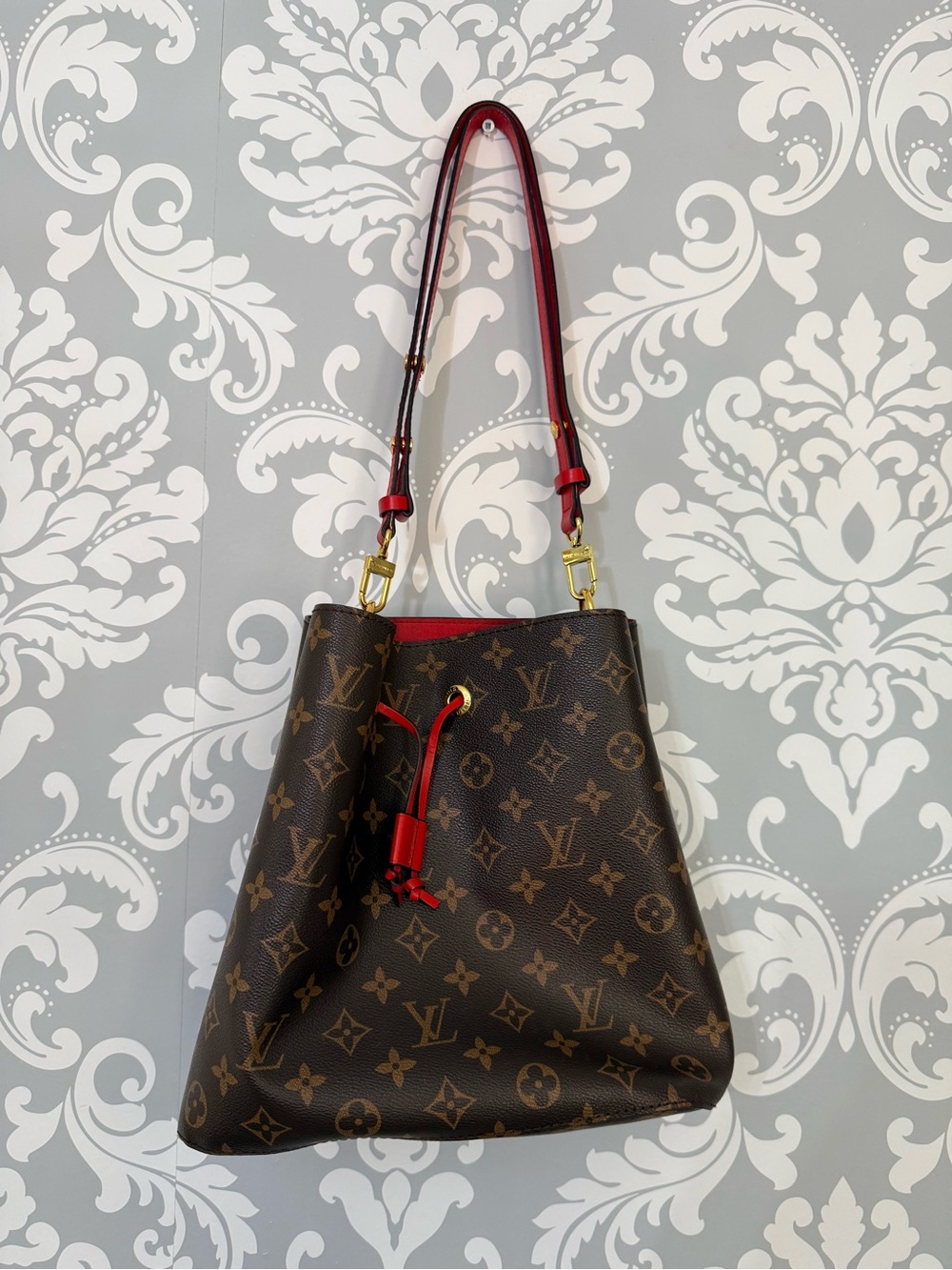 Louis Vuitton Brown Monogram Red NéoNoé MM Bucket Bag